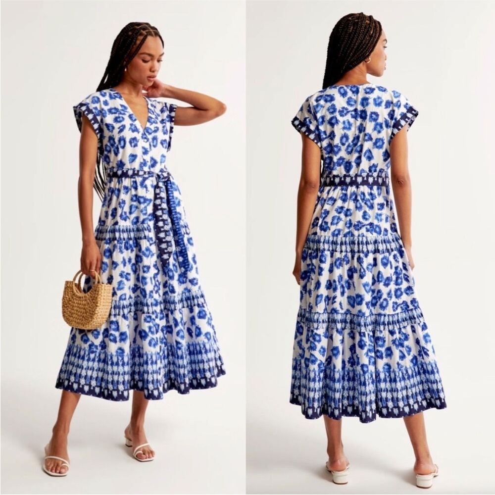 Abercrombie & Fitch White and Blue Patterned Maxi Dress